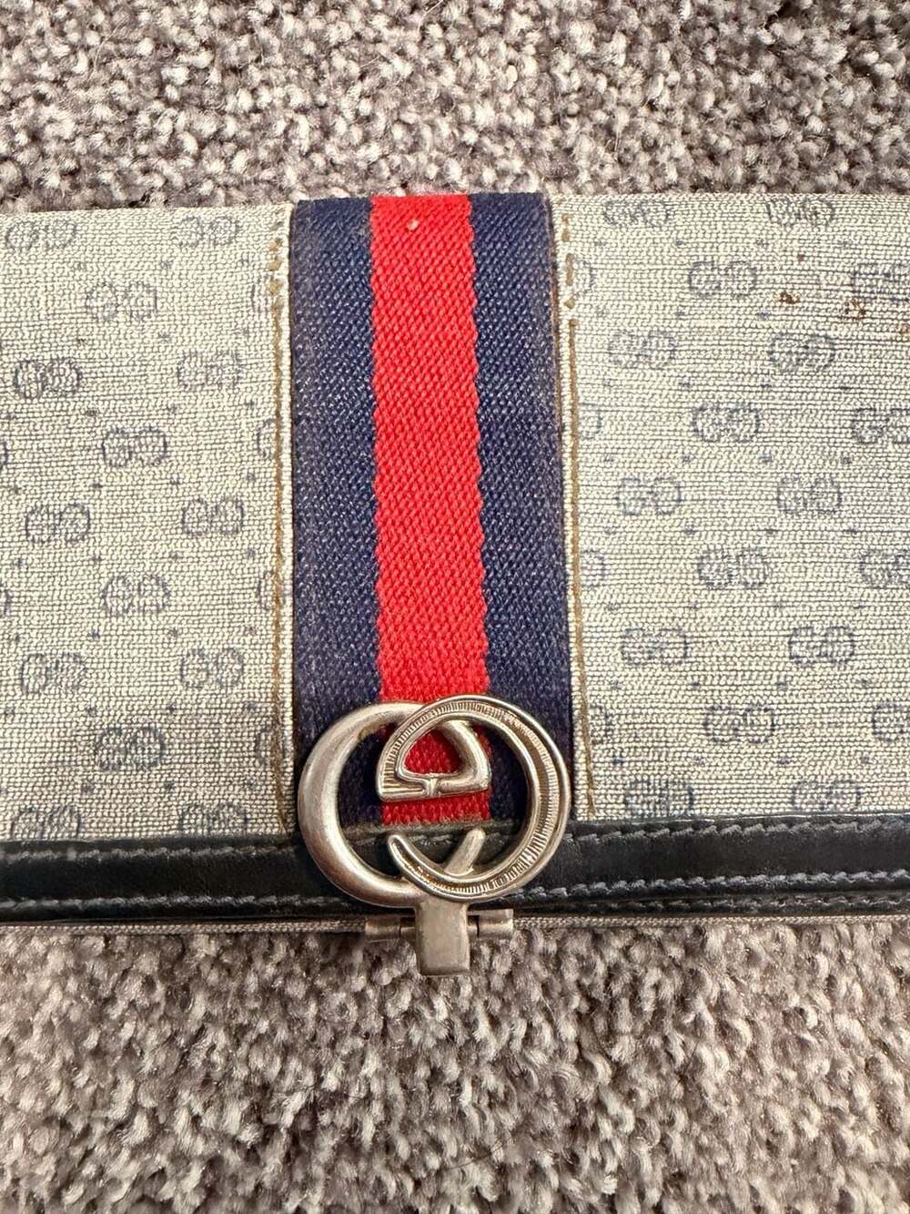 Vintage 2000s Gucci GG Monogram Continental Clutch Wallet with Web Stripe - Picture 3 of 15
